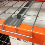 wire mesh decking with flat ends supports